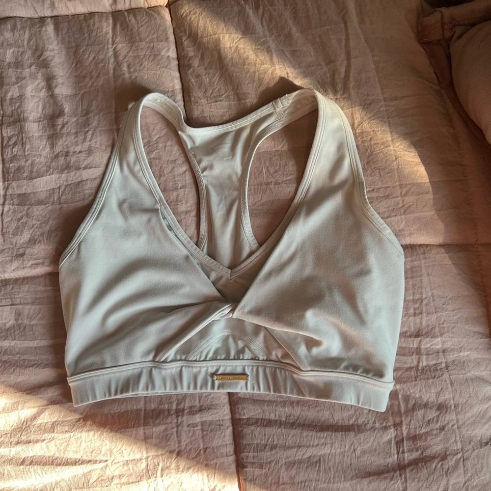 Gymshark x whitney simmons V4 cream bra
